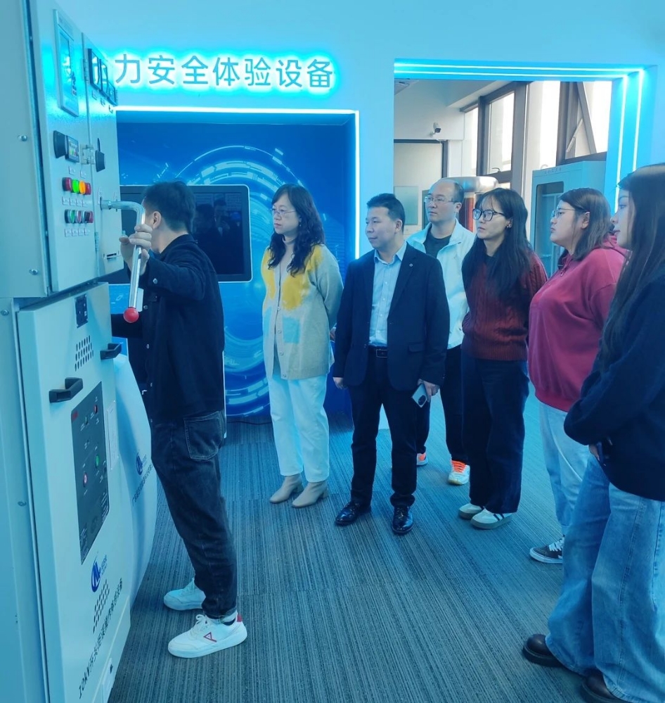 粤-藏3+3中高职教师联合培养项目组莅临公司调研交流
