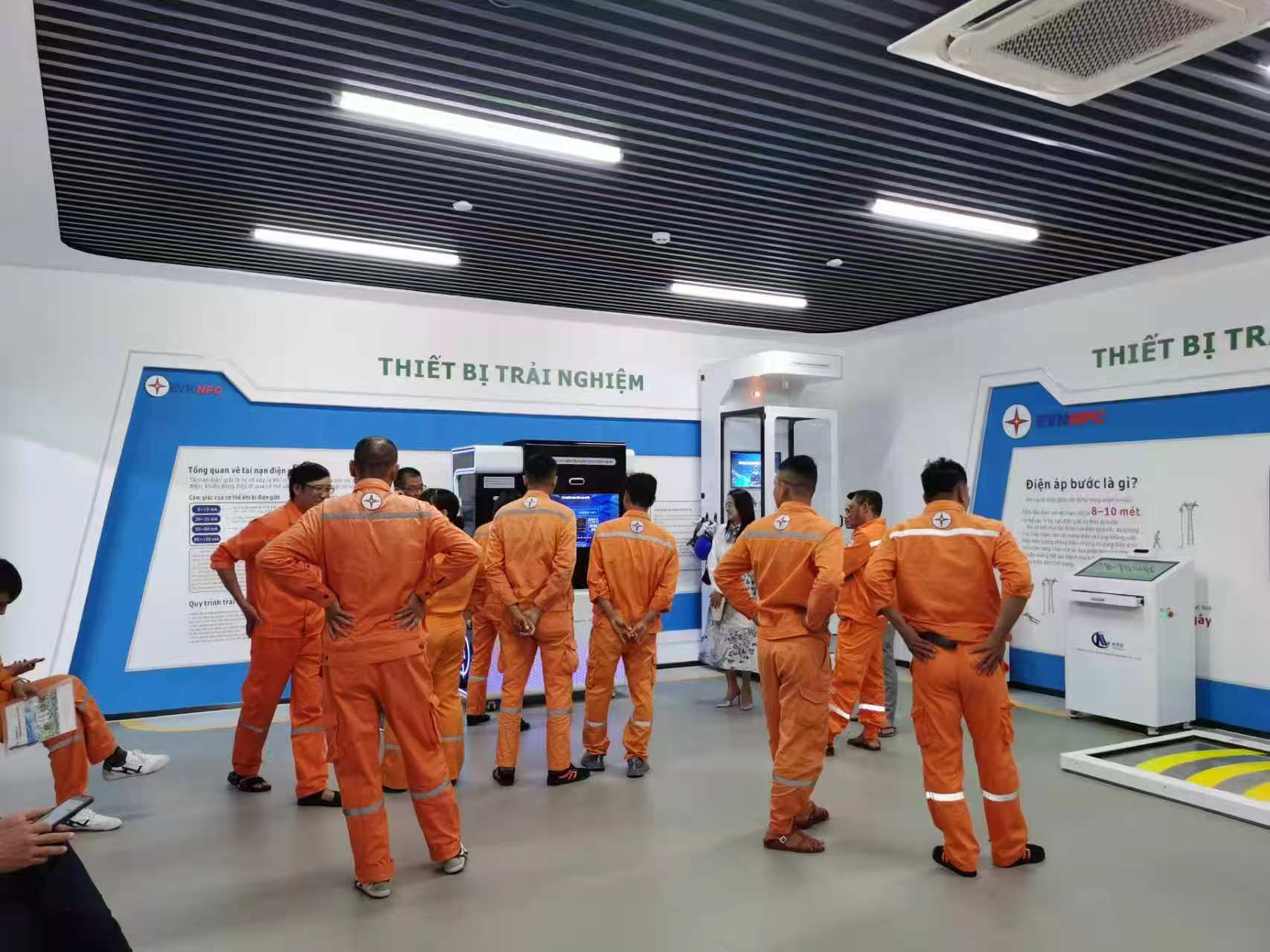 科创出海，智护电网｜尼古拉科技共建越南电力应急安全实训基地正式落成
