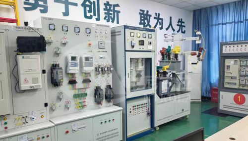 江西电力职业技术学院AI营销技能实训室